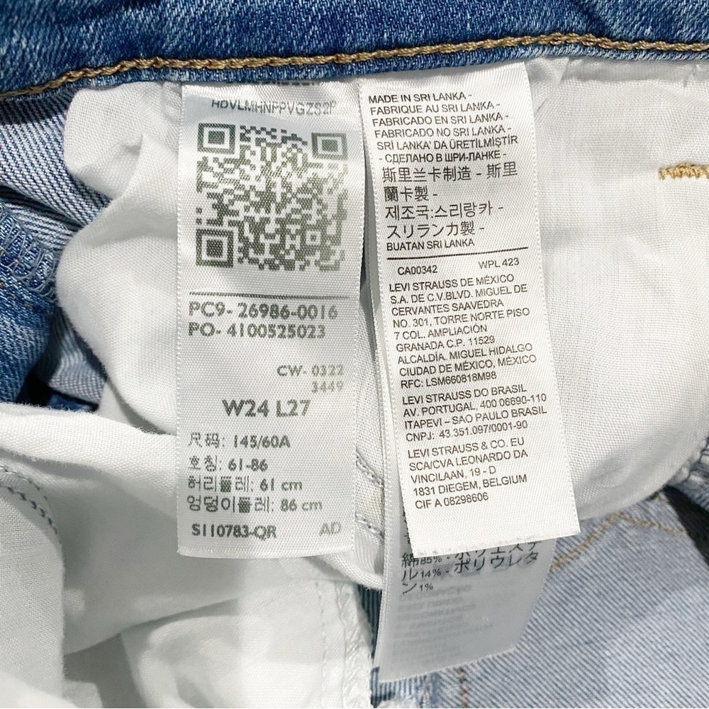 LEVI’S High Waisted Mom Jeans Distressed Medium Wash Size 24 - Picture 9 of 11